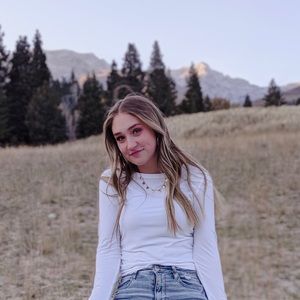 Meet your Posher, Hailey